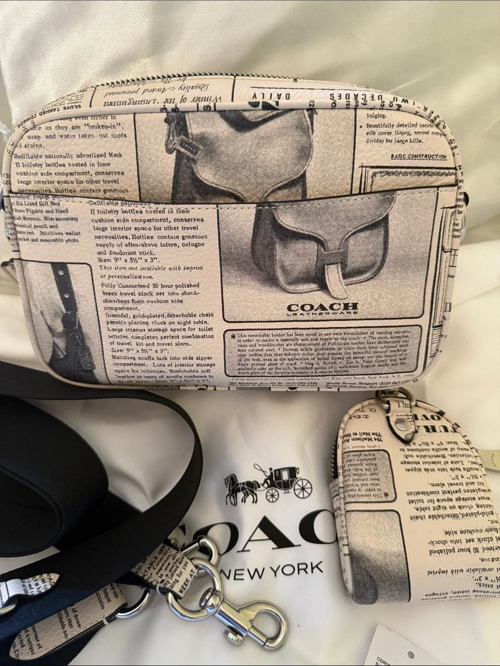 🖤Coach NWT Finlay Newspaper-Print Crossbody with Coin Pouch and Silver Hardware